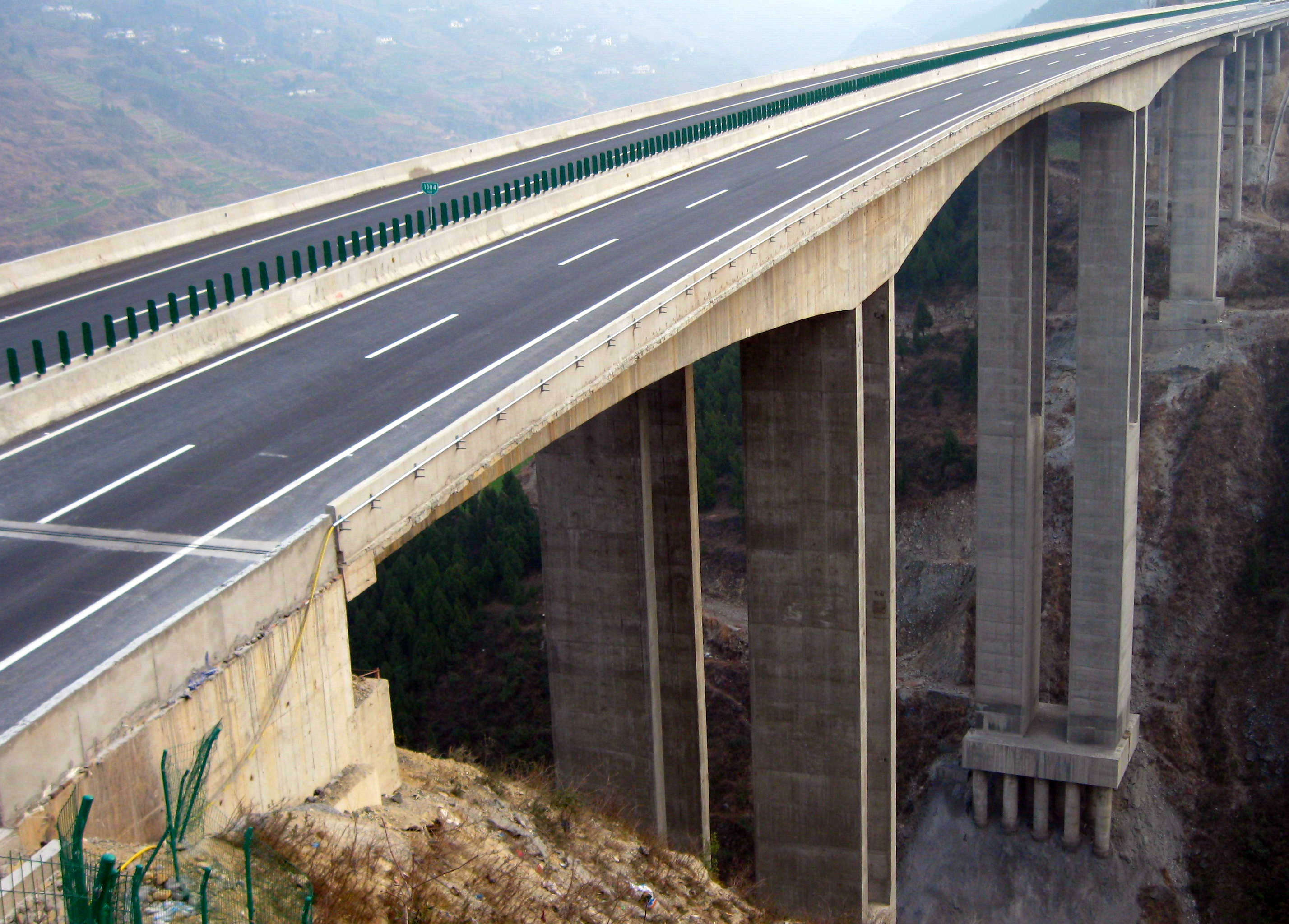 重庆巫奉高速公路项目椒子坪大桥.jpg